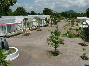 Lake Scene Resort Ratchaburi Ngoại thất bức ảnh